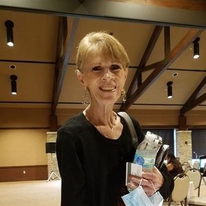 Meet your Posher, Vicki